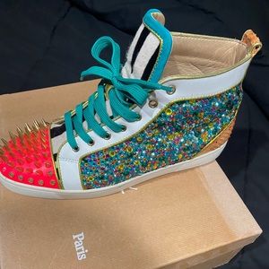 USED AUTHENTIC CHRISTIAN LOUBOUTINS